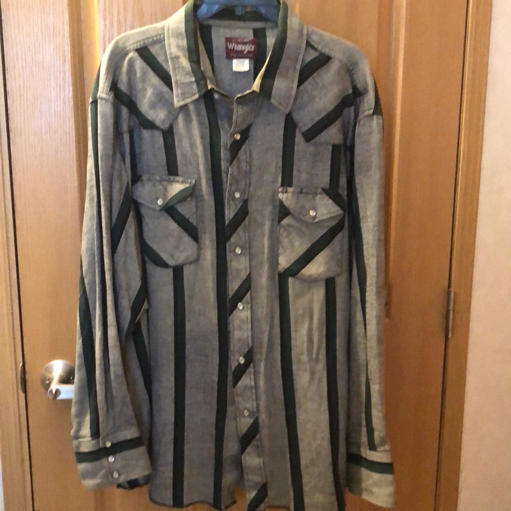Men’s shirt